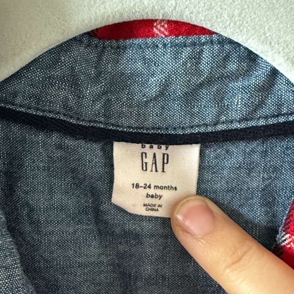 GAP Kids Red and Blue Plaid Button-Down Shirt - Picture 2 of 4